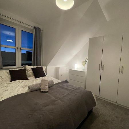 Carvetii - Edward House D - 2 Dbl Bed 2Nd Floor Flat Apartamento Dunfermline Exterior foto
